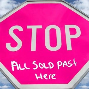 All items in this closet have been sold.